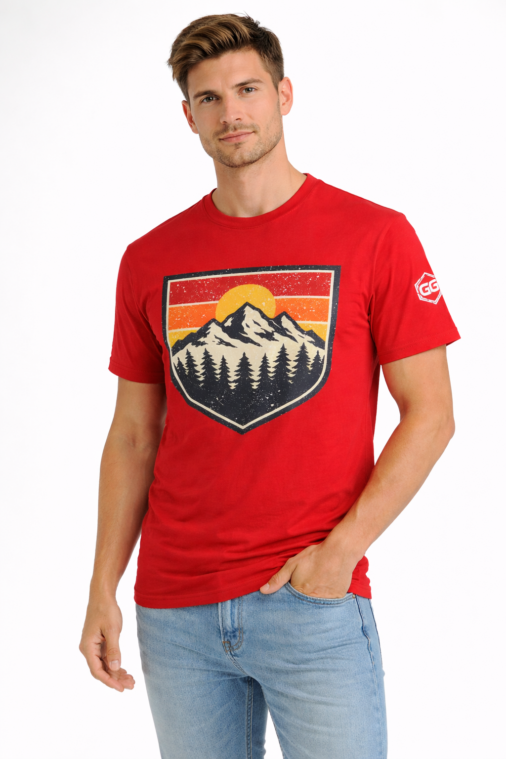 model:10:f | Vintage Bergabzeichen – Unisex T-Shirt – Modelfoto in Rot – Frau