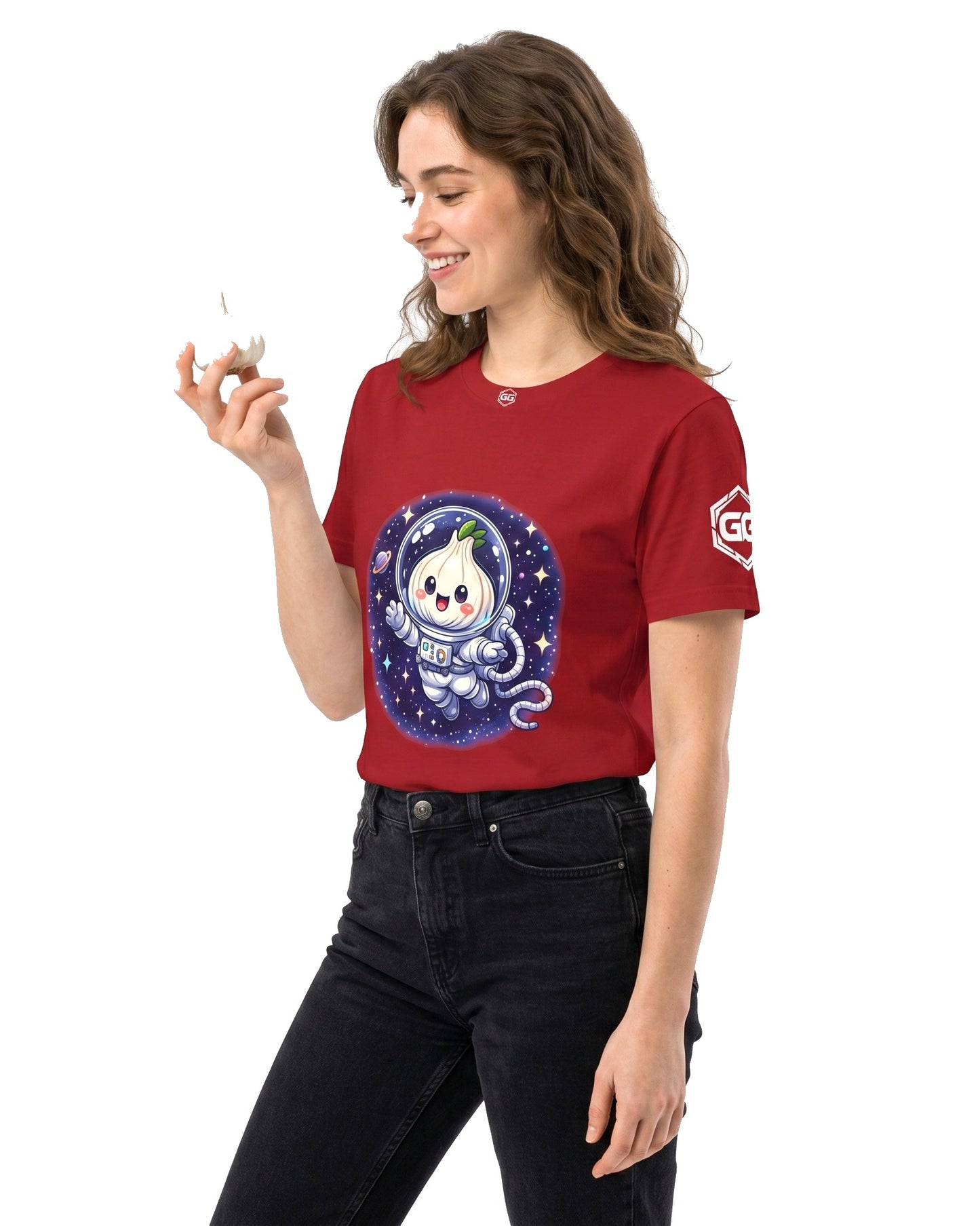 model:10:f | Knoblauch Astronaut T-Shirt – Modellfoto in Rot – Frau