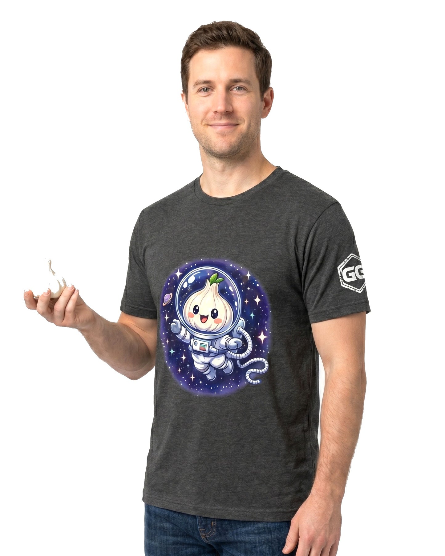 model:6:m | Knoblauch Astronaut T-Shirt – Modellfoto in Dunkelgrau Meliert – Mann