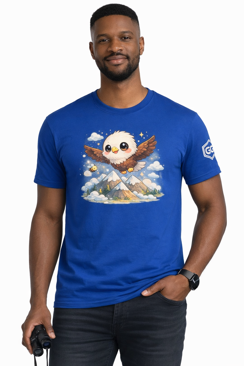 model:8:m | Eagle on the Mountain T-Shirt – Modelfoto in Royalblau – Mann