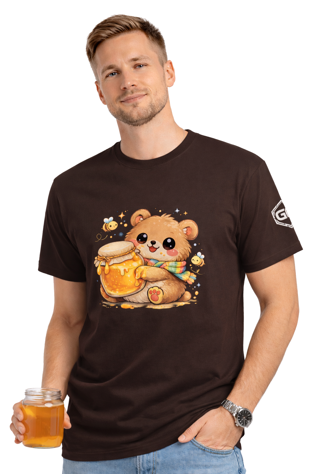 model:3:m | Bear & Honey T-Shirt – Modelfoto in Dunkelbraun – Mann