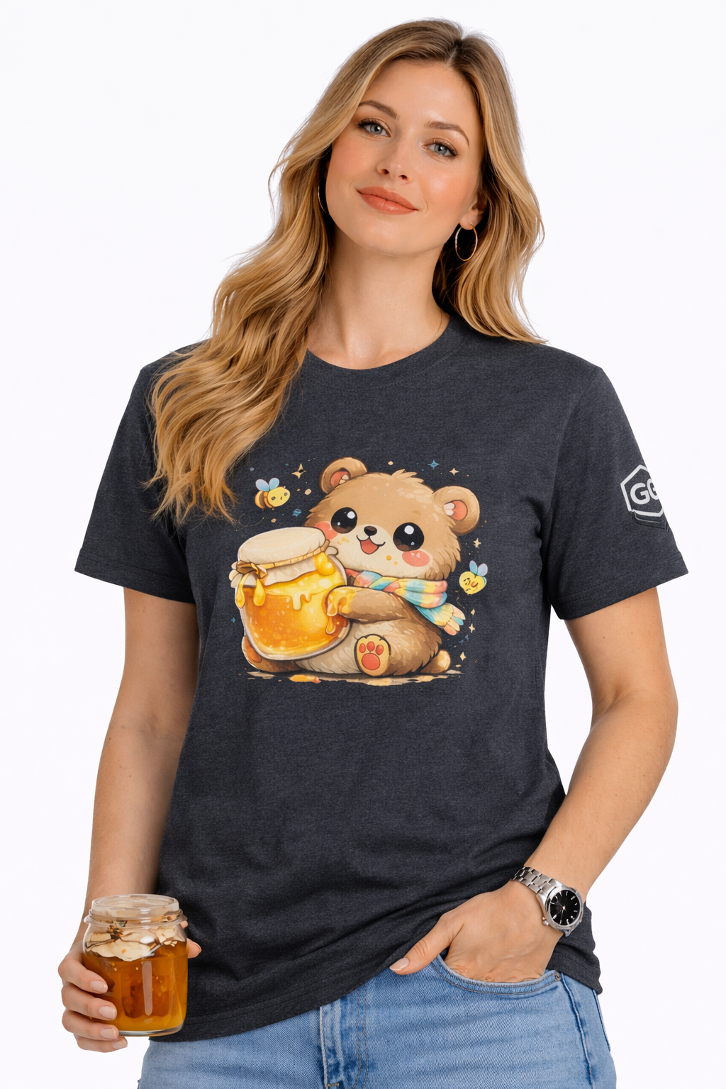 model:6:f | Bear & Honey T-Shirt – Modelfoto in Dunkelmeliert – Frau