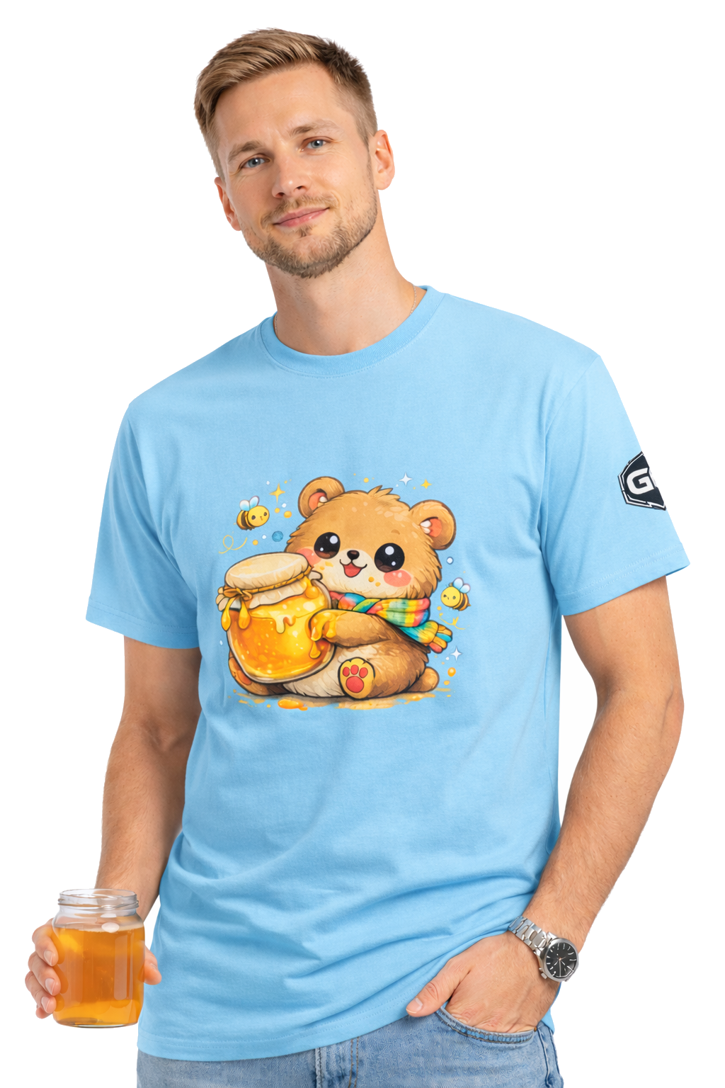 model:7:m | Bear & Honey T-Shirt – Modelfoto in Hellblau – Mann