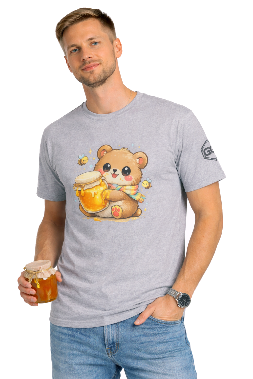 model:2:m | Bear & Honey T-Shirt – Modelfoto in Sportgrau – Mann