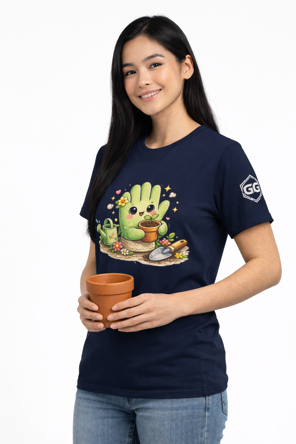 model:9:f | Grüner Daumen T-Shirt – Modelfoto in Navy – Frau