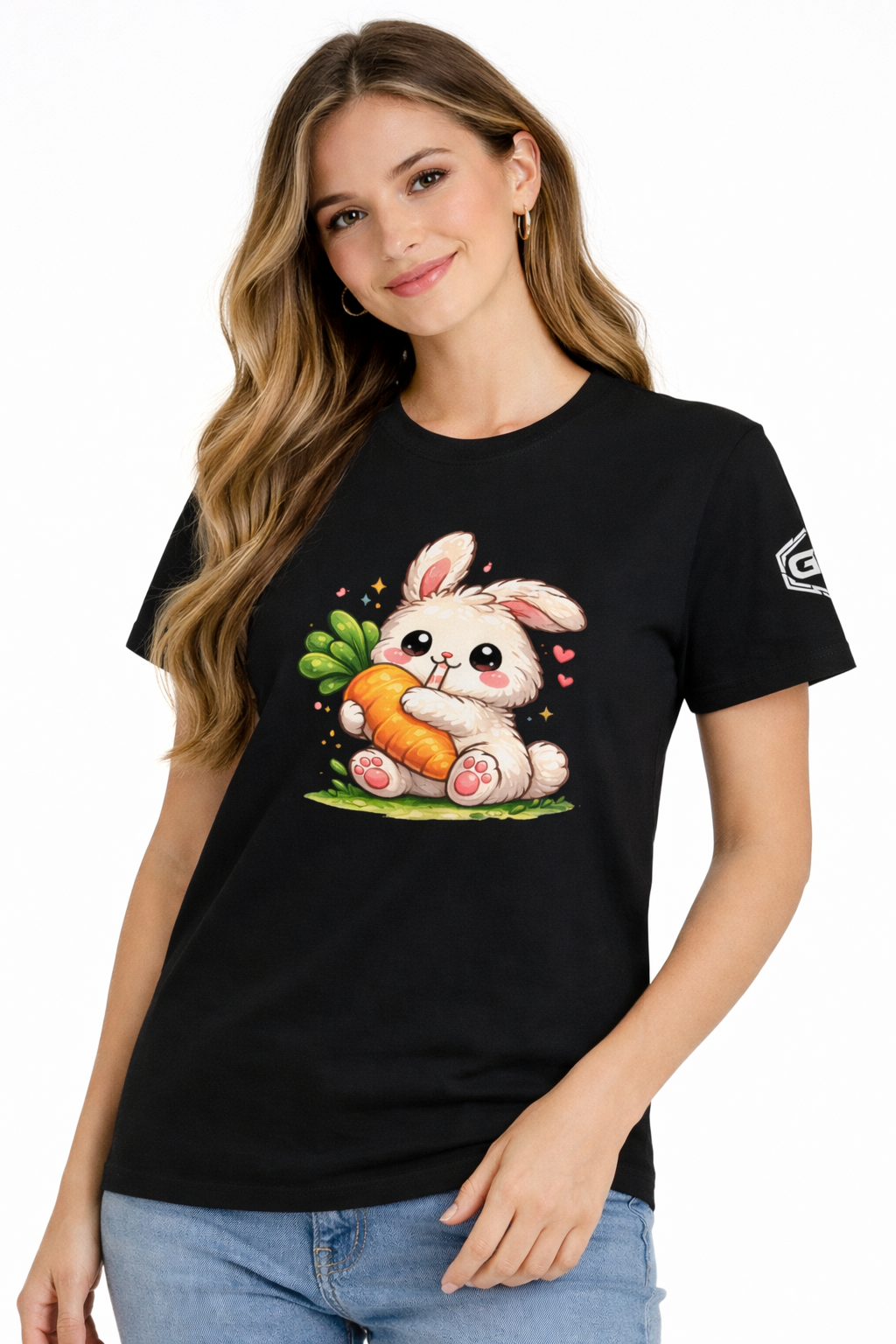 model:1:f | Bunny & Carrot T-Shirt – Modelfoto in Schwarz – Frau