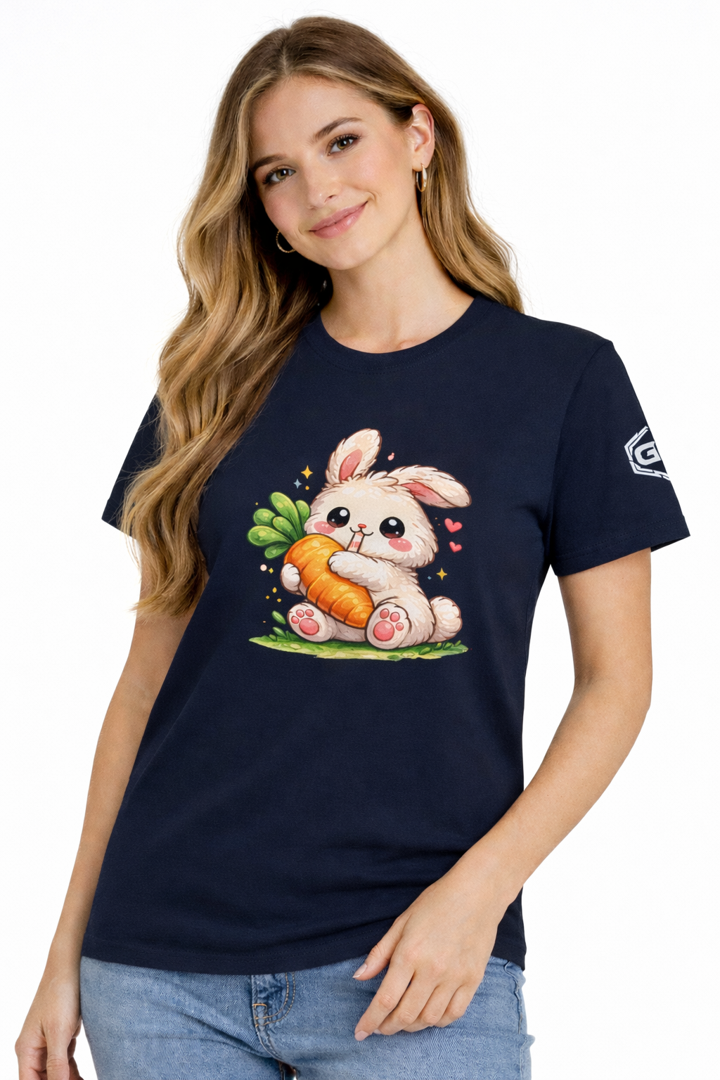 model:9:f | Bunny & Carrot T-Shirt – Modelfoto in Navy – Frau