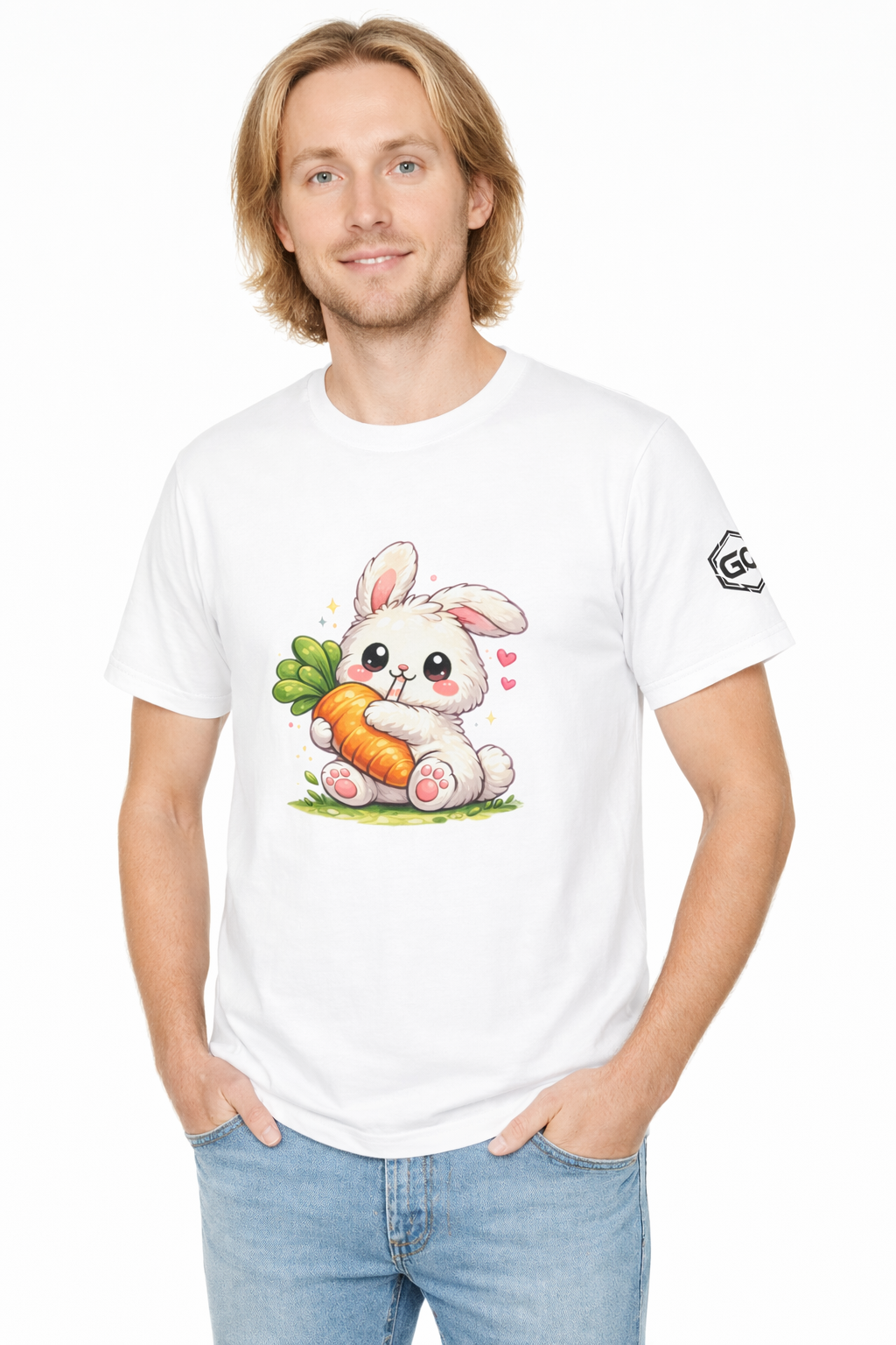 model:0:m | Bunny & Carrot T-Shirt – Modelfoto in Weiß – Mann