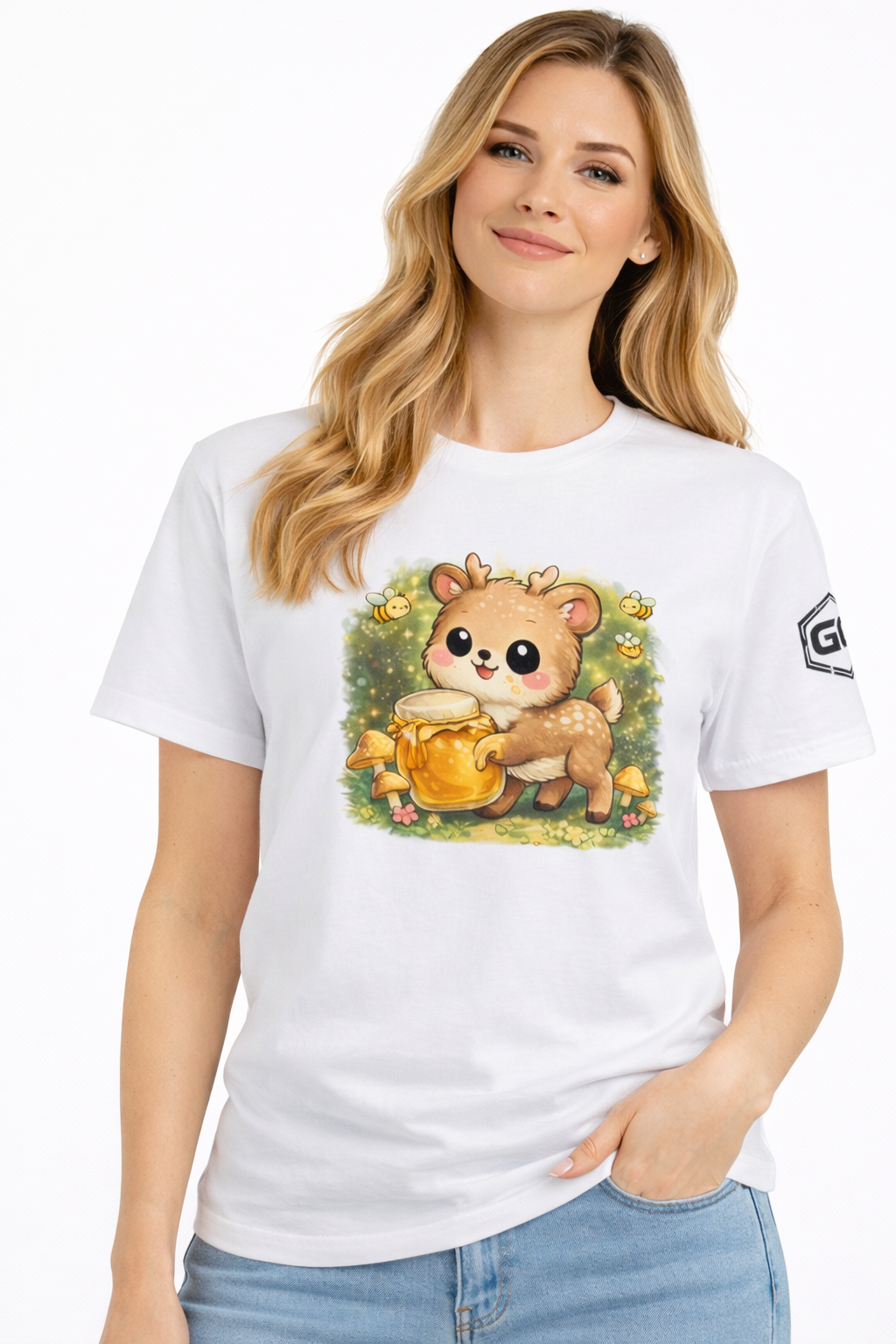 model:0:f | Deer in the Forest T-Shirt – Modelfoto in Weiß – Frau