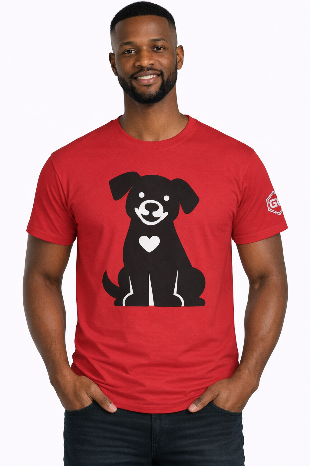 model:10:m | Hund umarmt Herz – Unisex T-Shirt – Modelfoto in Rot – Mann