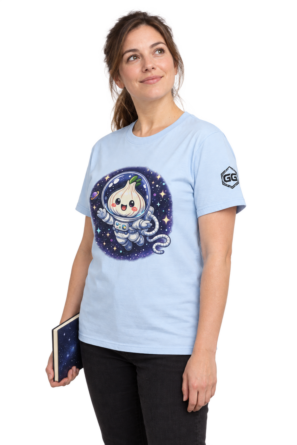 model:7:f | Knoblauch Astronaut T-Shirt – Model photo in Light Blue – Woman