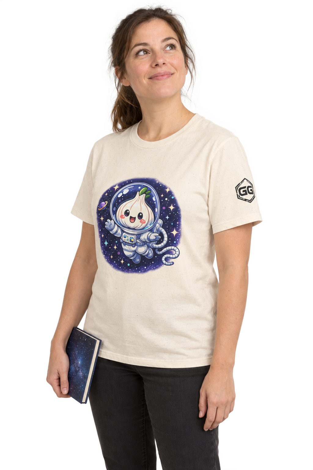model:4:f | Knoblauch Astronaut T-Shirt – Model photo in Natural – Woman