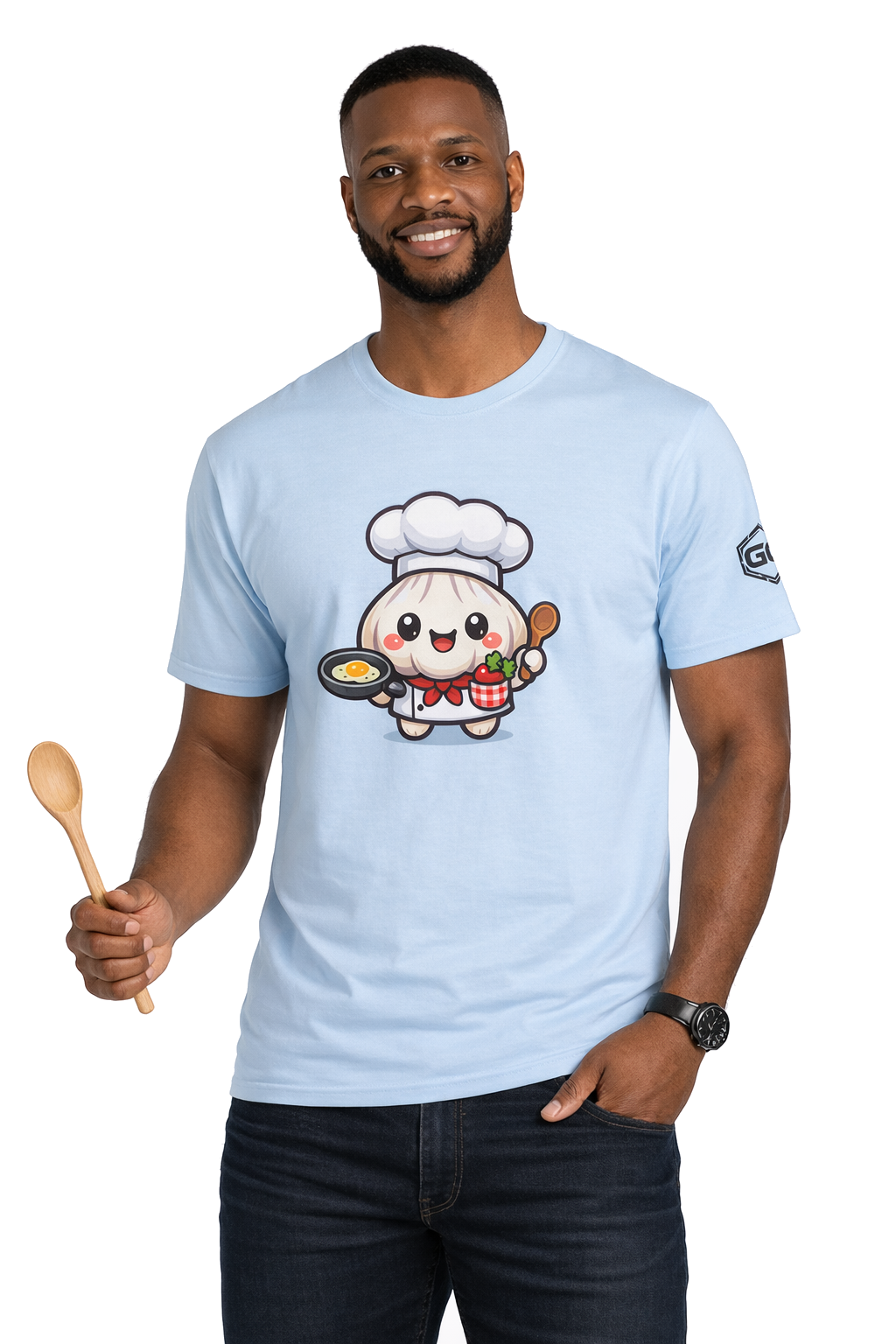 model:7:m | Garlic Chef T-Shirt – Modelfoto in Hellblau – Mann