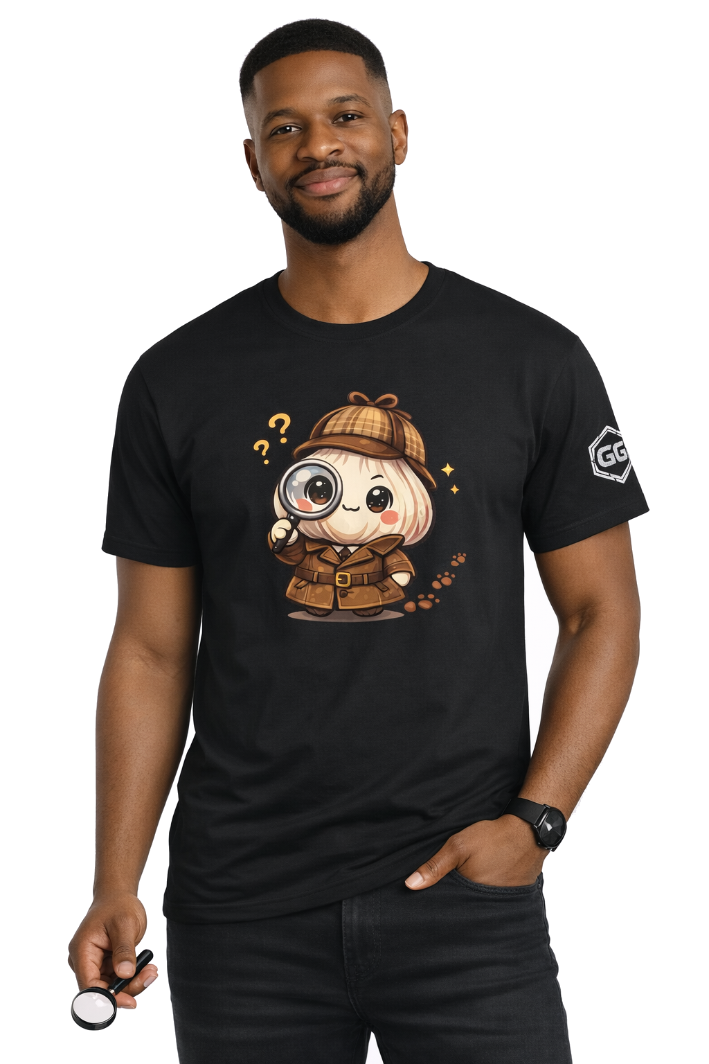model:1:m | Garlic Detective T-Shirt – Modelfoto in Schwarz – Mann