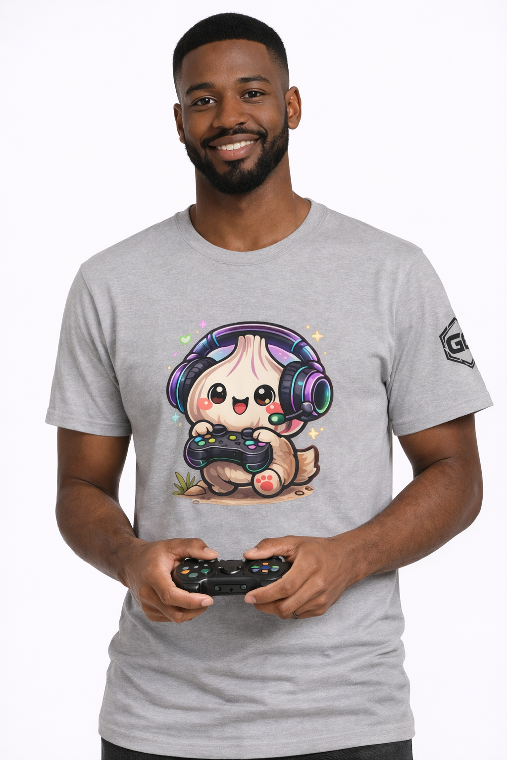 model:2:m | Knoblauch Gamer – Lustiges Gaming T-Shirt – Modelfoto in Sportgrau – Mann