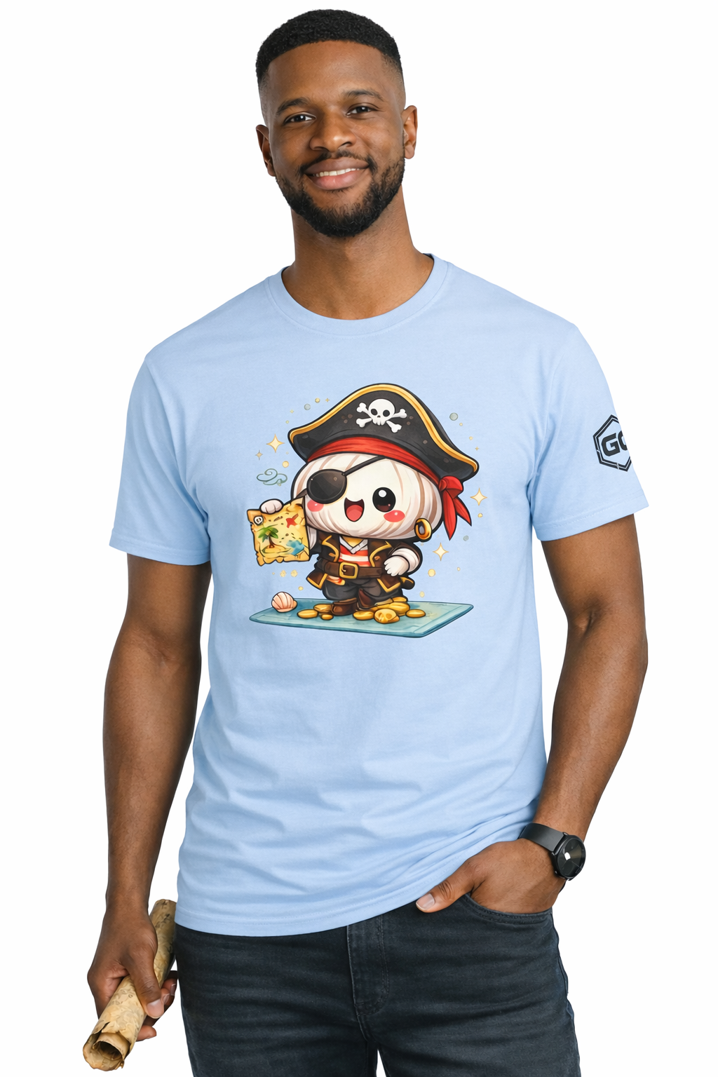 model:7:m | Garlic Pirate T-Shirt – Modelfoto in Hellblau – Mann