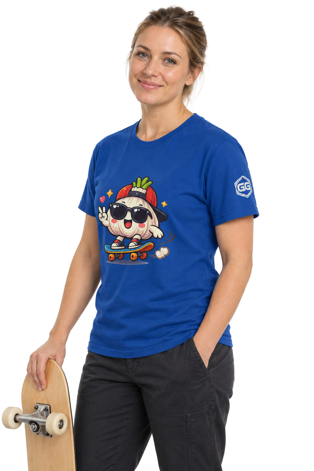 model:8:f | Knoblauch Skater T-Shirt – Modelfoto in Royalblau – Frau