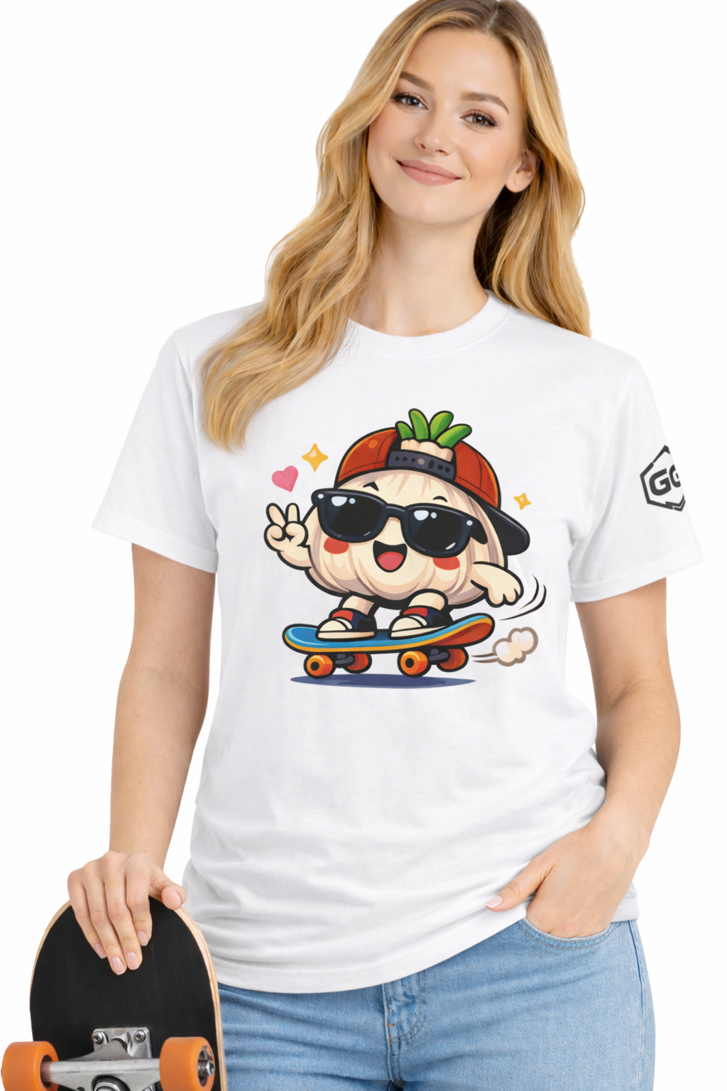 model:0:f | Knoblauch Skater T-Shirt – Modelfoto in Weiß – Frau
