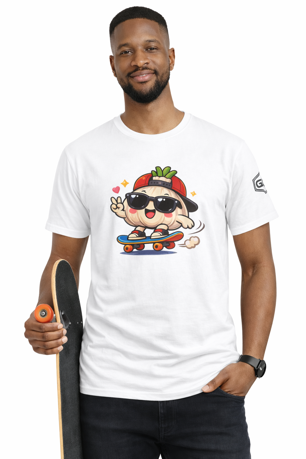 model:0:m | Knoblauch Skater T-Shirt – Modelfoto in Weiß – Mann