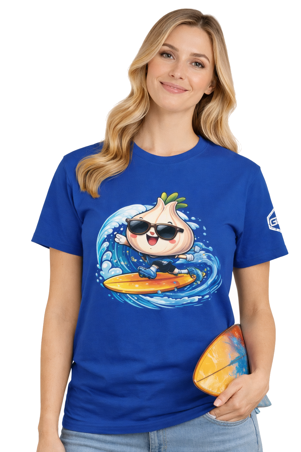 model:8:f | Garlic Surfer T-Shirt – Modelfoto in Royalblau – Frau