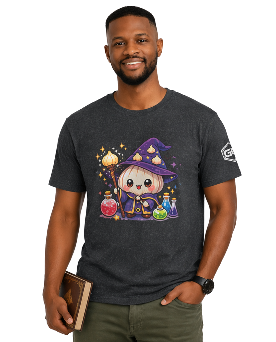 model:6:m | Knoblauch Zauberer T-Shirt – Model photo in Dark Heather – Man