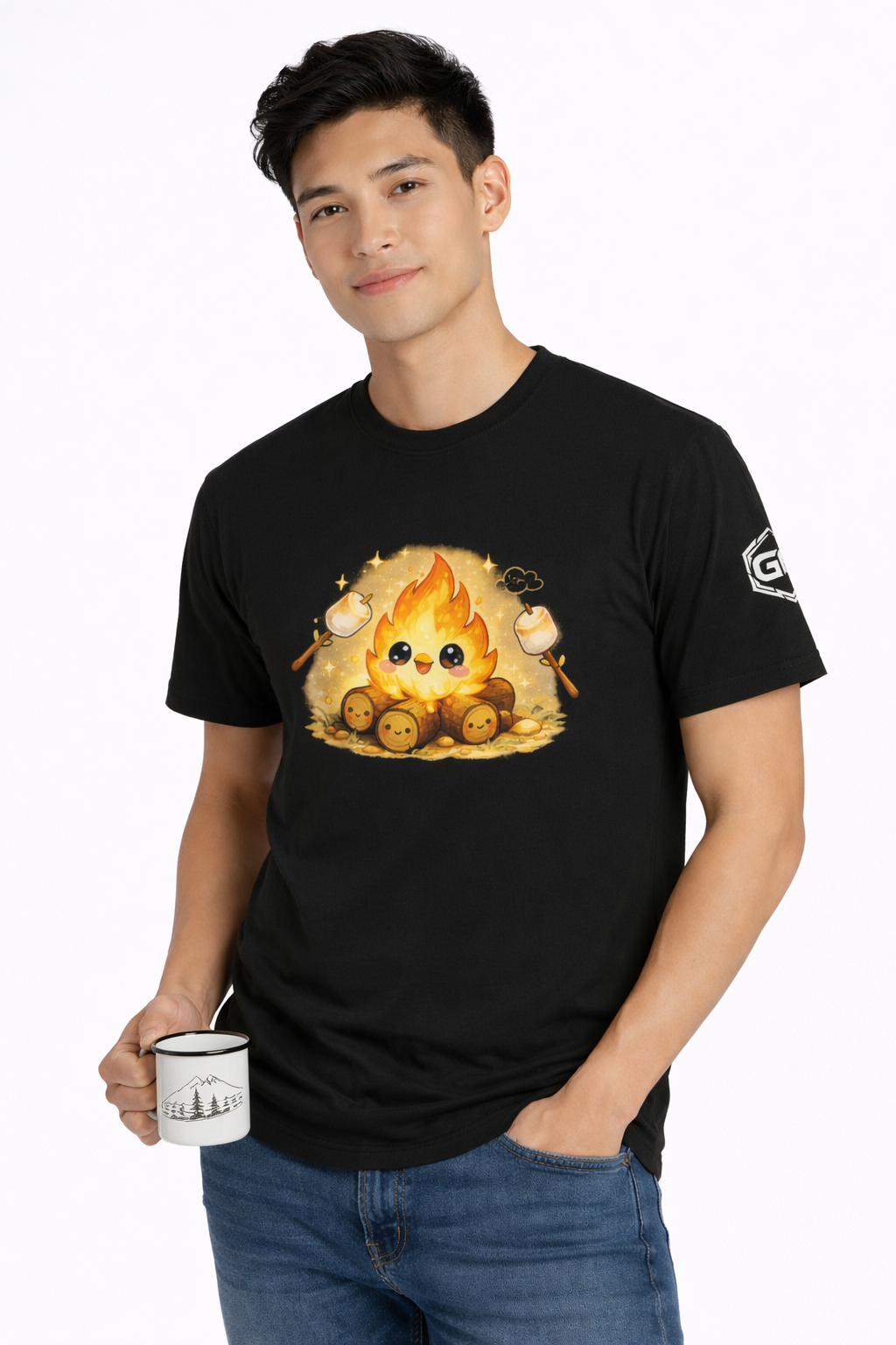 model:1:m | Campfire T-Shirt – Modelfoto in Schwarz – Mann