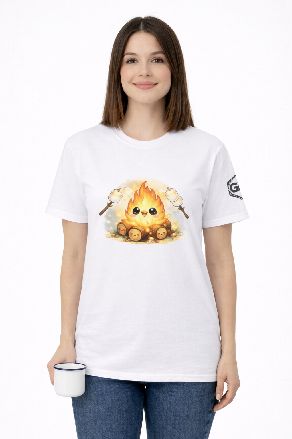model:0:f | Campfire T-Shirt – Modelfoto in Weiß – Frau