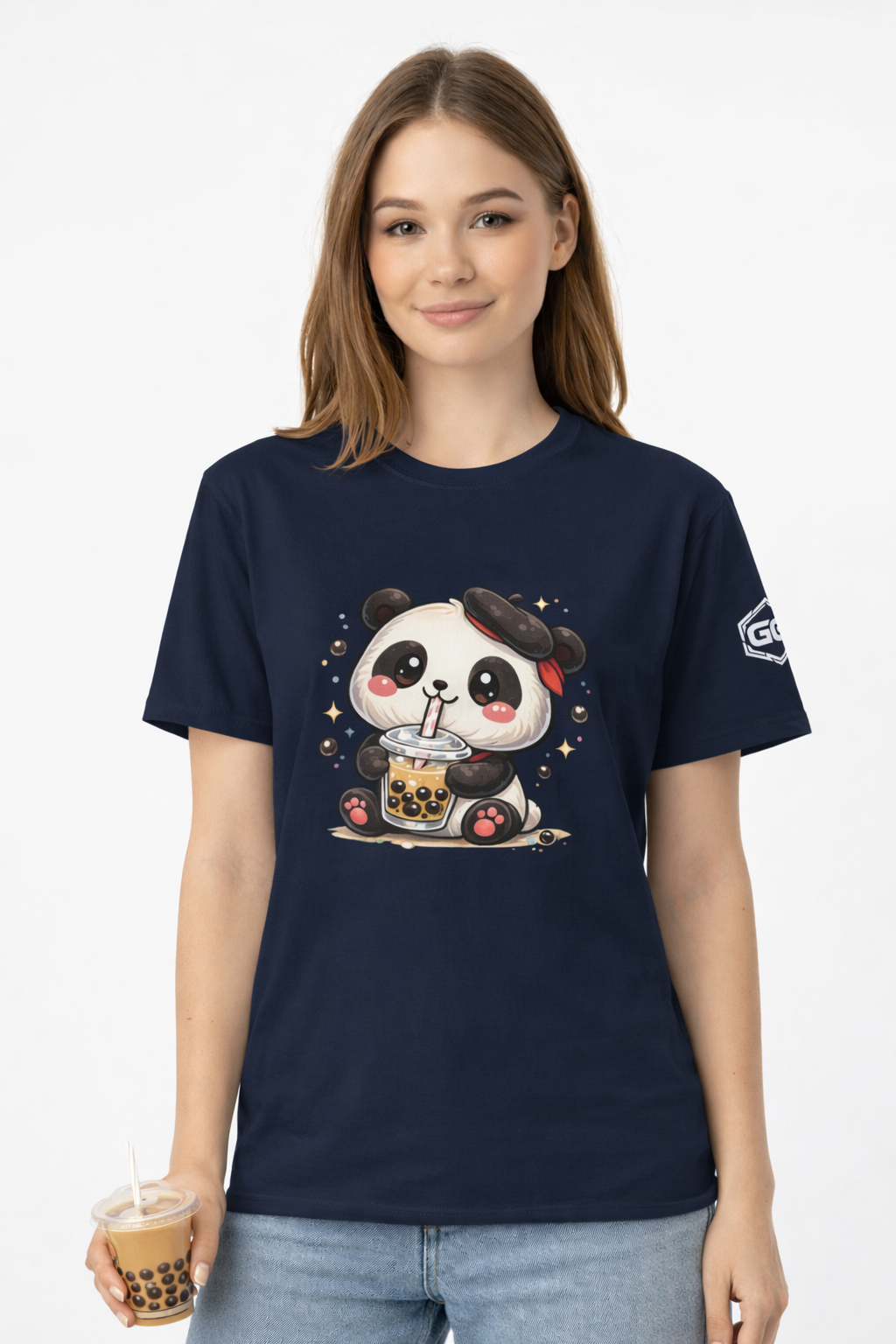 model:9:f | Panda & Bubble Tea T-Shirt – Modelfoto in Navy – Frau