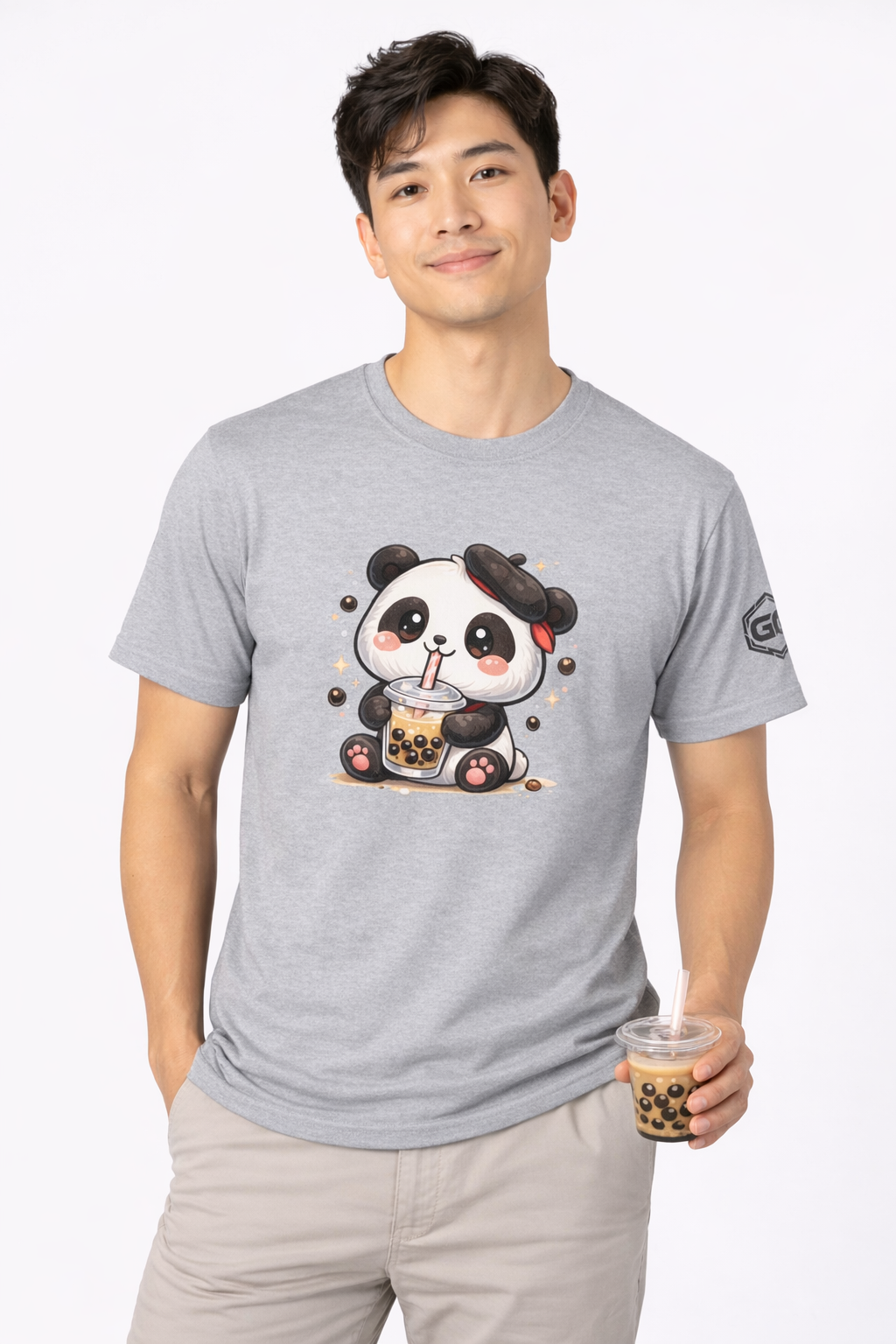 model:2:m | Panda & Bubble Tea T-Shirt – Modelfoto in Sportgrau – Mann