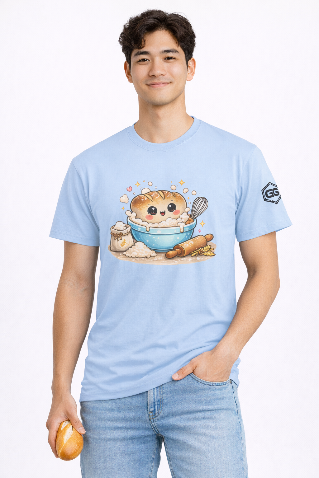 model:7:m | Sauerteig-Flüsterer T-Shirt – Modelfoto in Hellblau – Mann