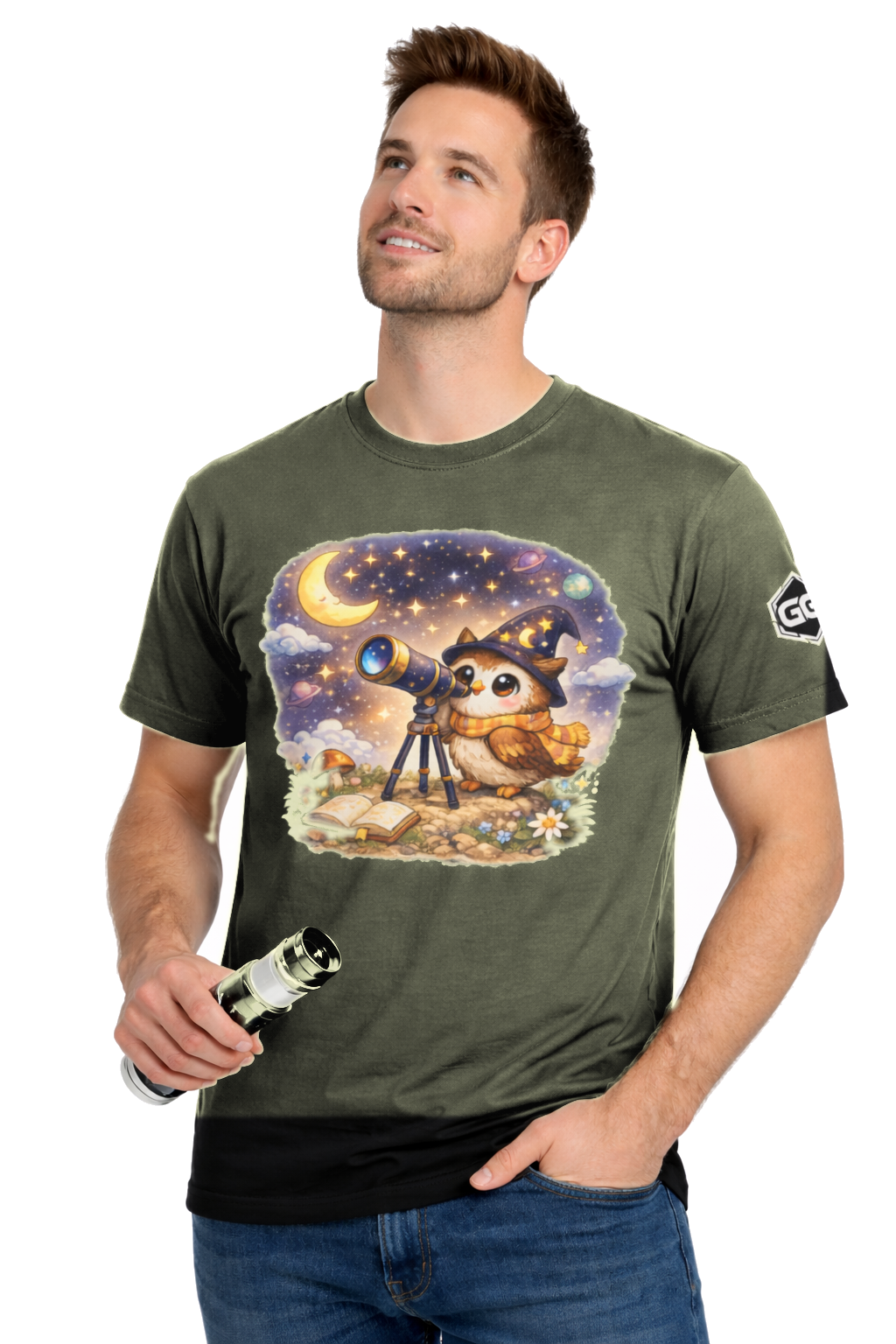 model:5:m | Sterngucker T-Shirt – Modelfoto in Militärgrün – Mann