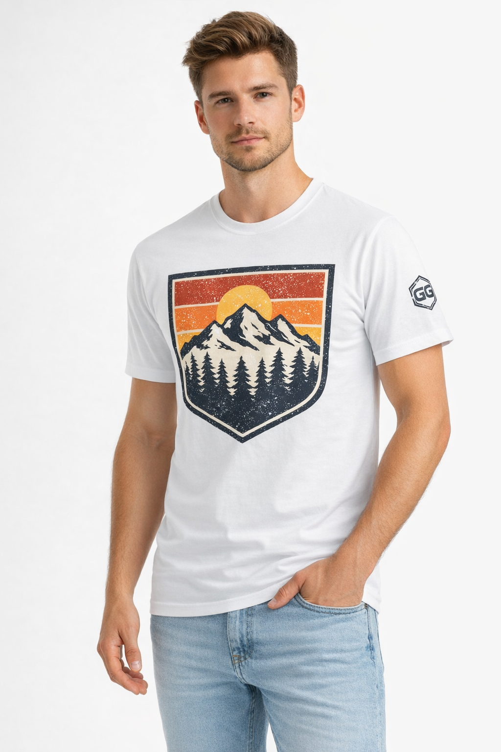 model:0:m | Vintage Bergabzeichen – Unisex T-Shirt – Modelfoto in Weiß – Mann