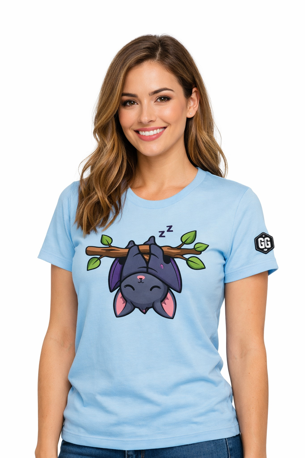 model:7:f | Kawaii Bat T-Shirt – Modelfoto in Hellblau – Frau