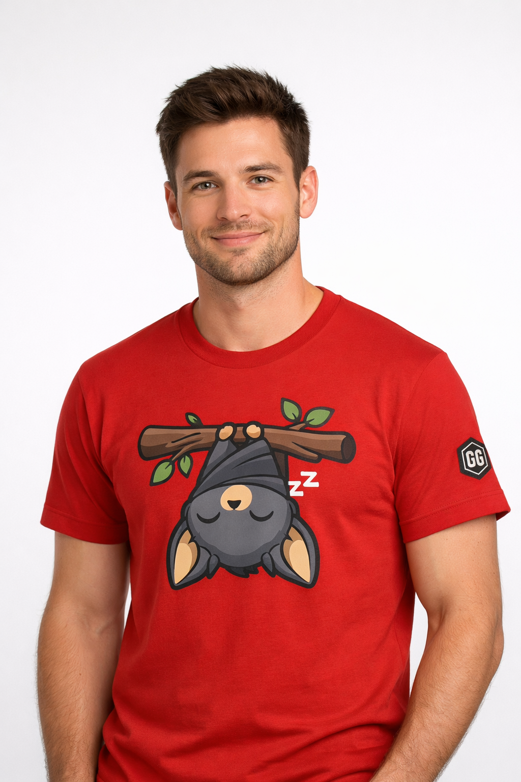 model:10:m | Kawaii Bat T-Shirt – Modelfoto in Rot – Mann