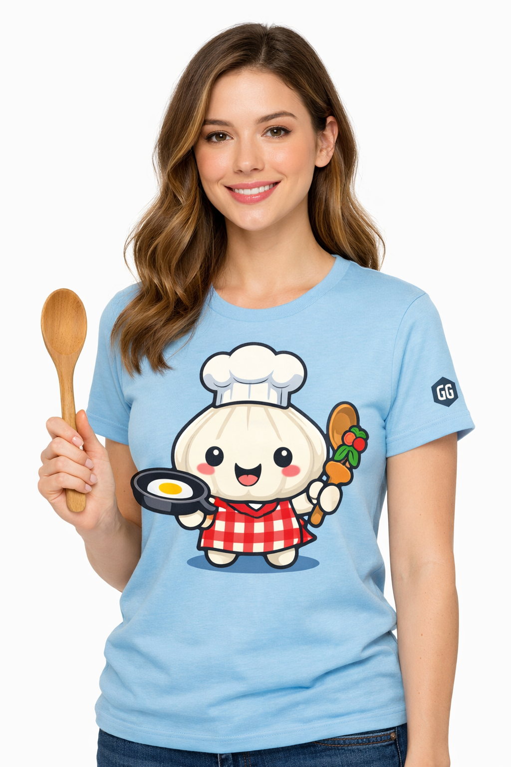 model:7:f | Garlic Chef T-Shirt – Modelfoto in Hellblau – Frau