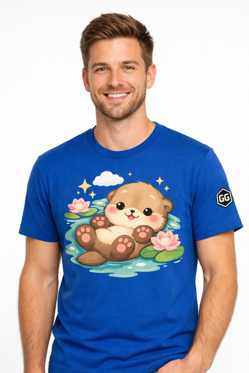 model:8:m | Otter in the River T-Shirt – Modelfoto in Royalblau – Mann