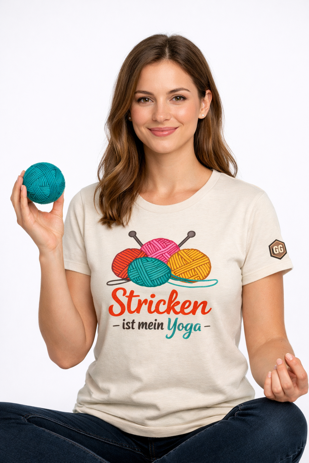 model:4:f | Stricken ist mein Yoga T-Shirt – Modelfoto in Natur – Frau
