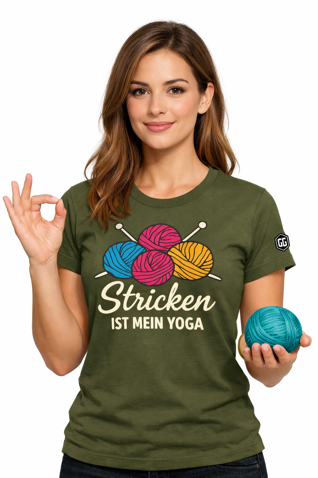 model:5:f | Stricken ist mein Yoga T-Shirt – Modelfoto in Militärgrün – Frau