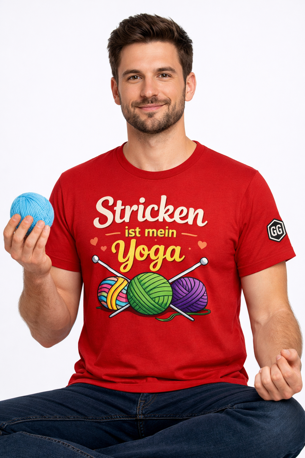 model:10:m | Stricken ist mein Yoga T-Shirt – Modelfoto in Rot – Mann