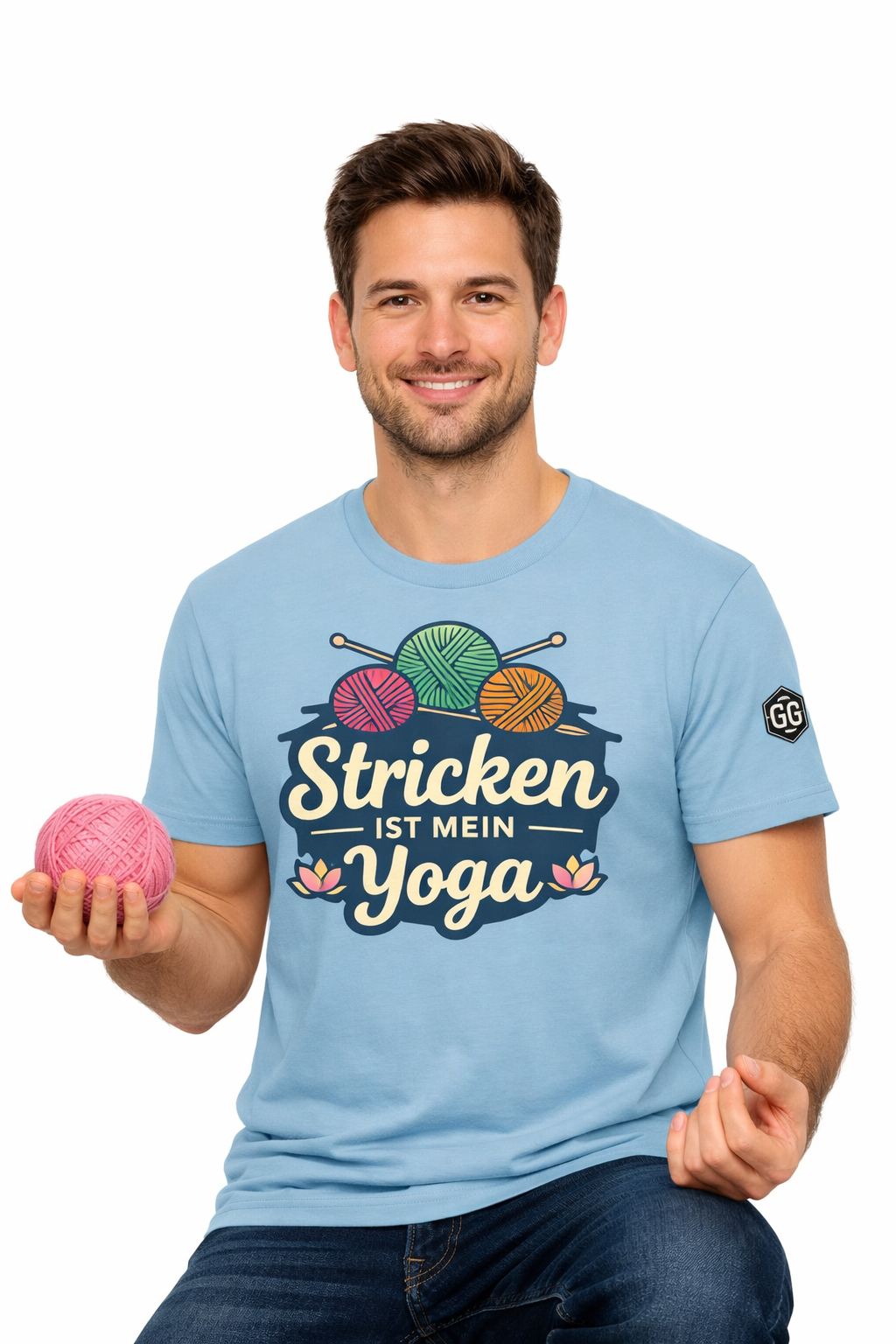 model:7:m | Stricken ist mein Yoga T-Shirt – Modelfoto in Hellblau – Mann